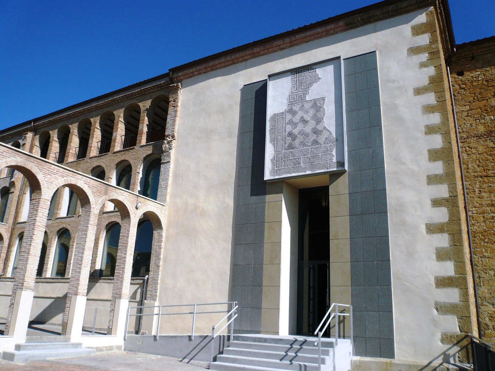 Iglesia Benedictina de Lumbier